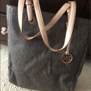 Michael KORS laptop tote.